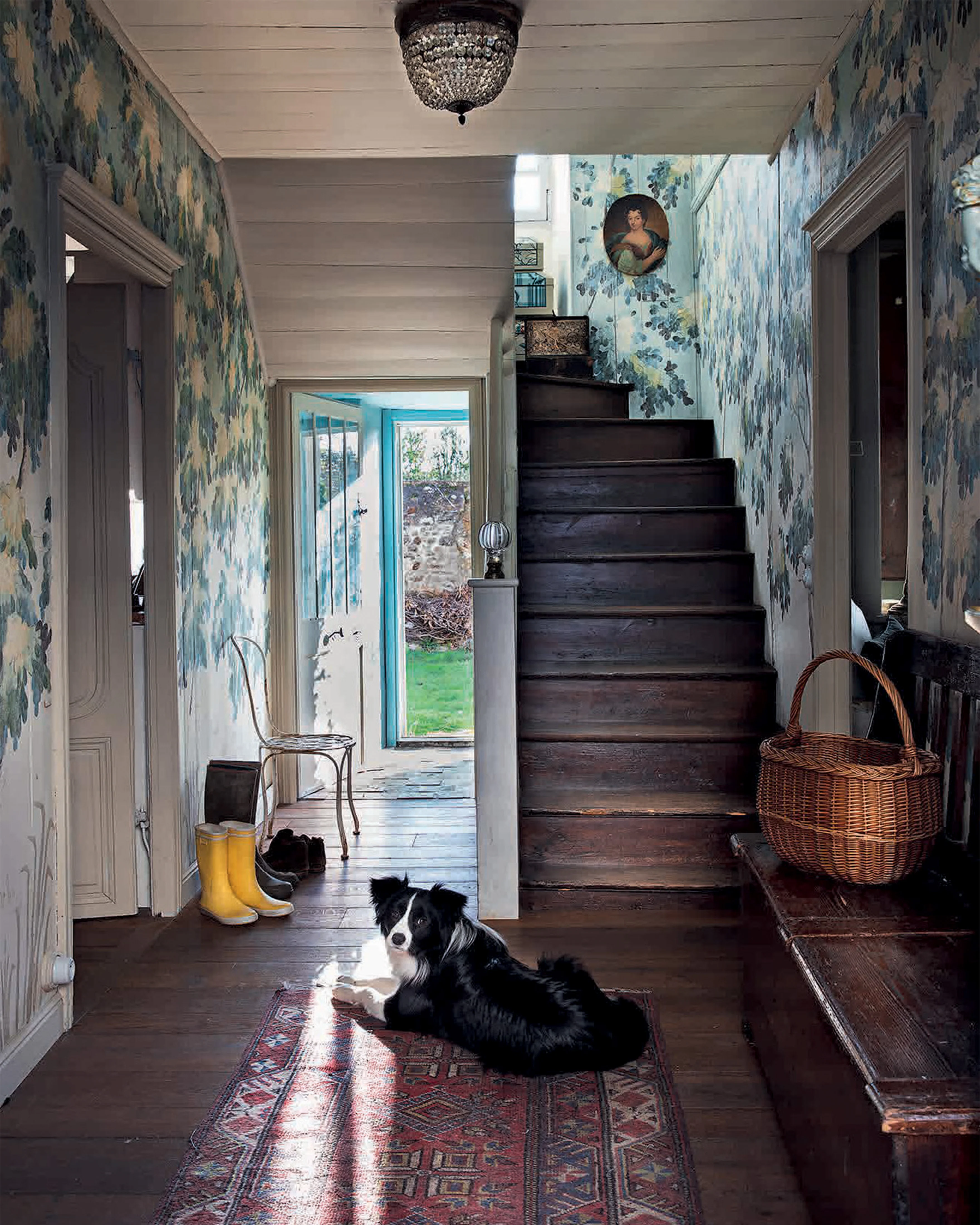 A Year in the French Style, Interiors and Entertaining by Vincent Farelly - Image 3