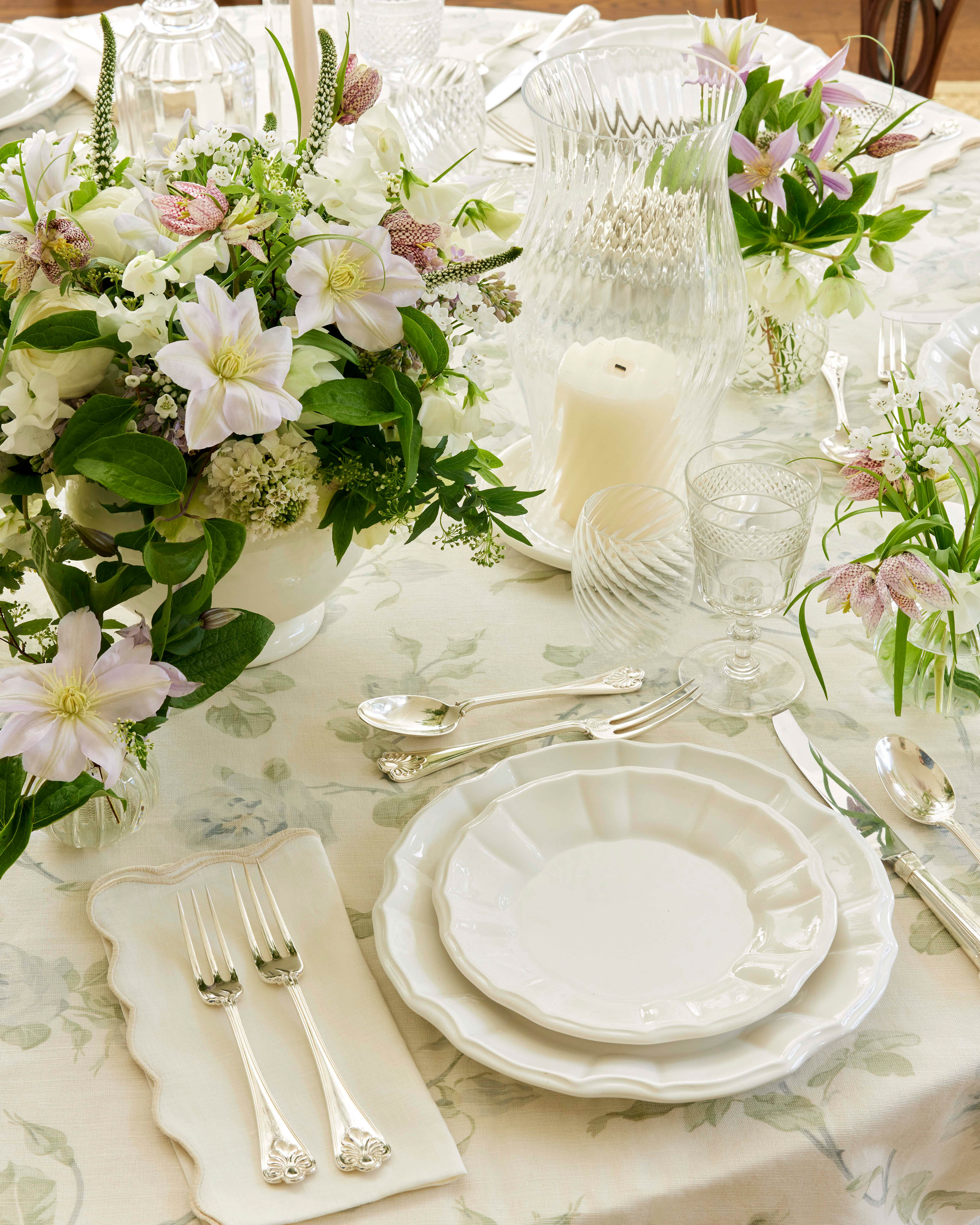 Aerin Lauder: Living with Flowers - Image 5