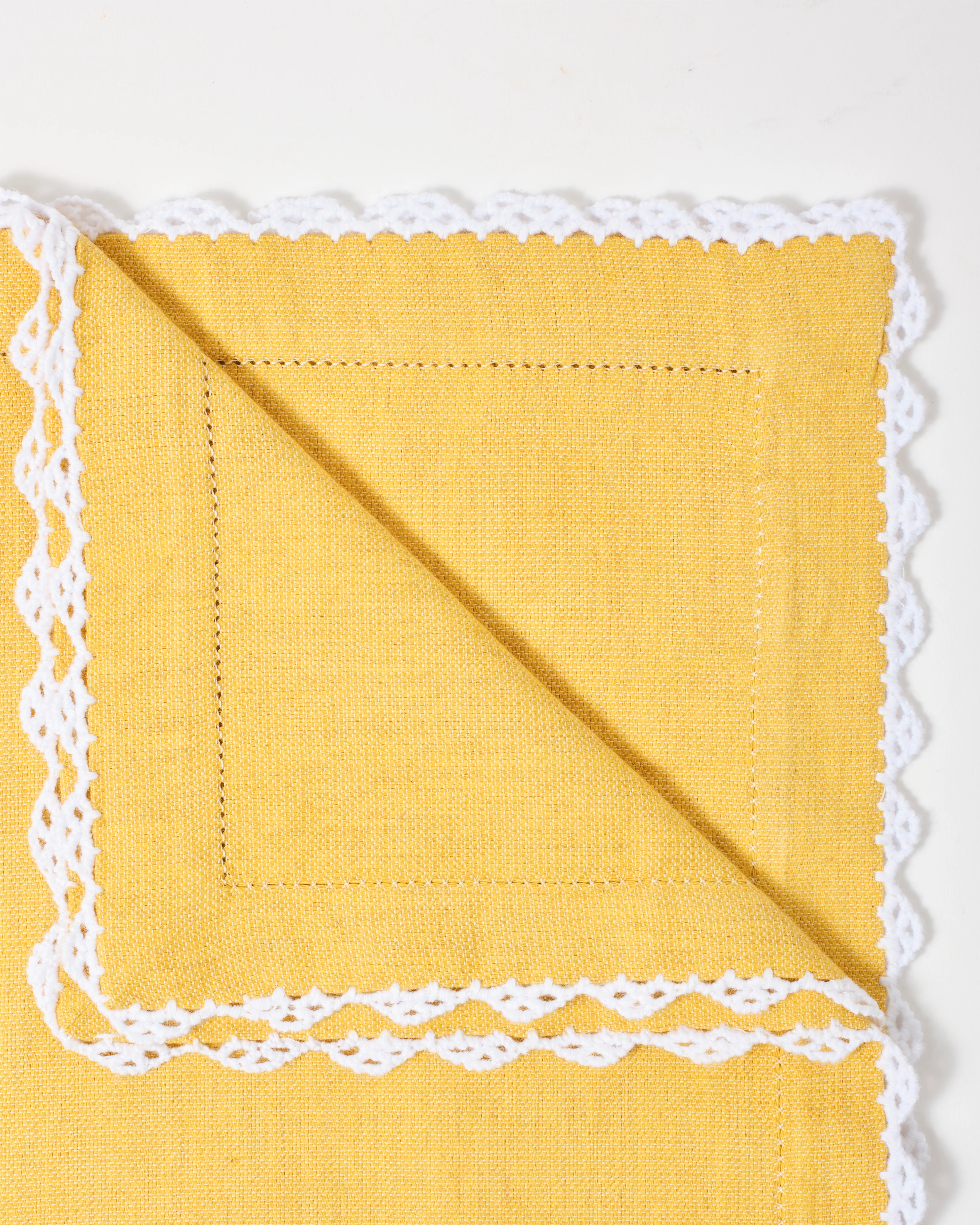 Beatrice Linen Napkins, Yellow and White (Set of 2) - Image 3