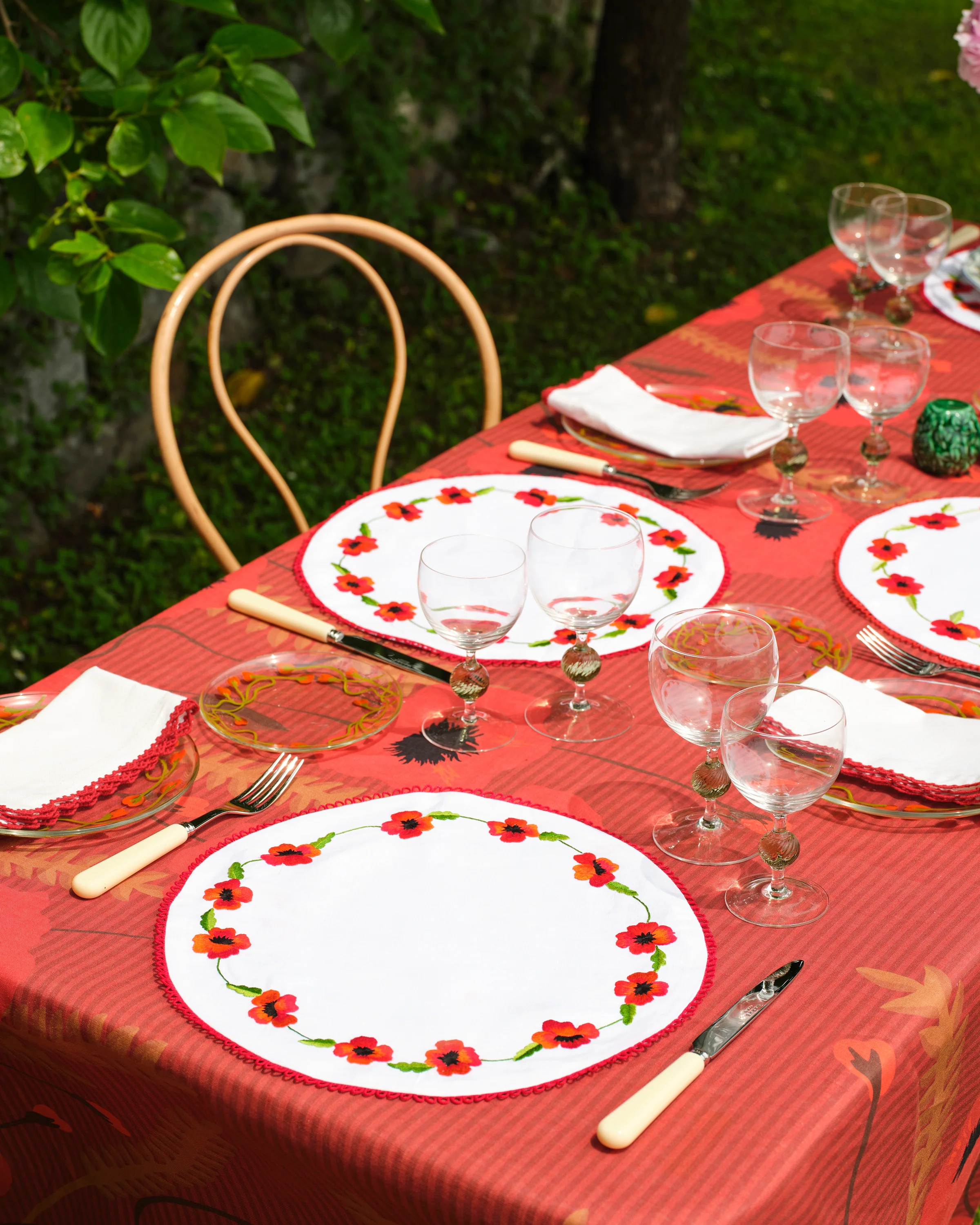 Crini & Sophia Poppy White Linen Placemat - Image 2