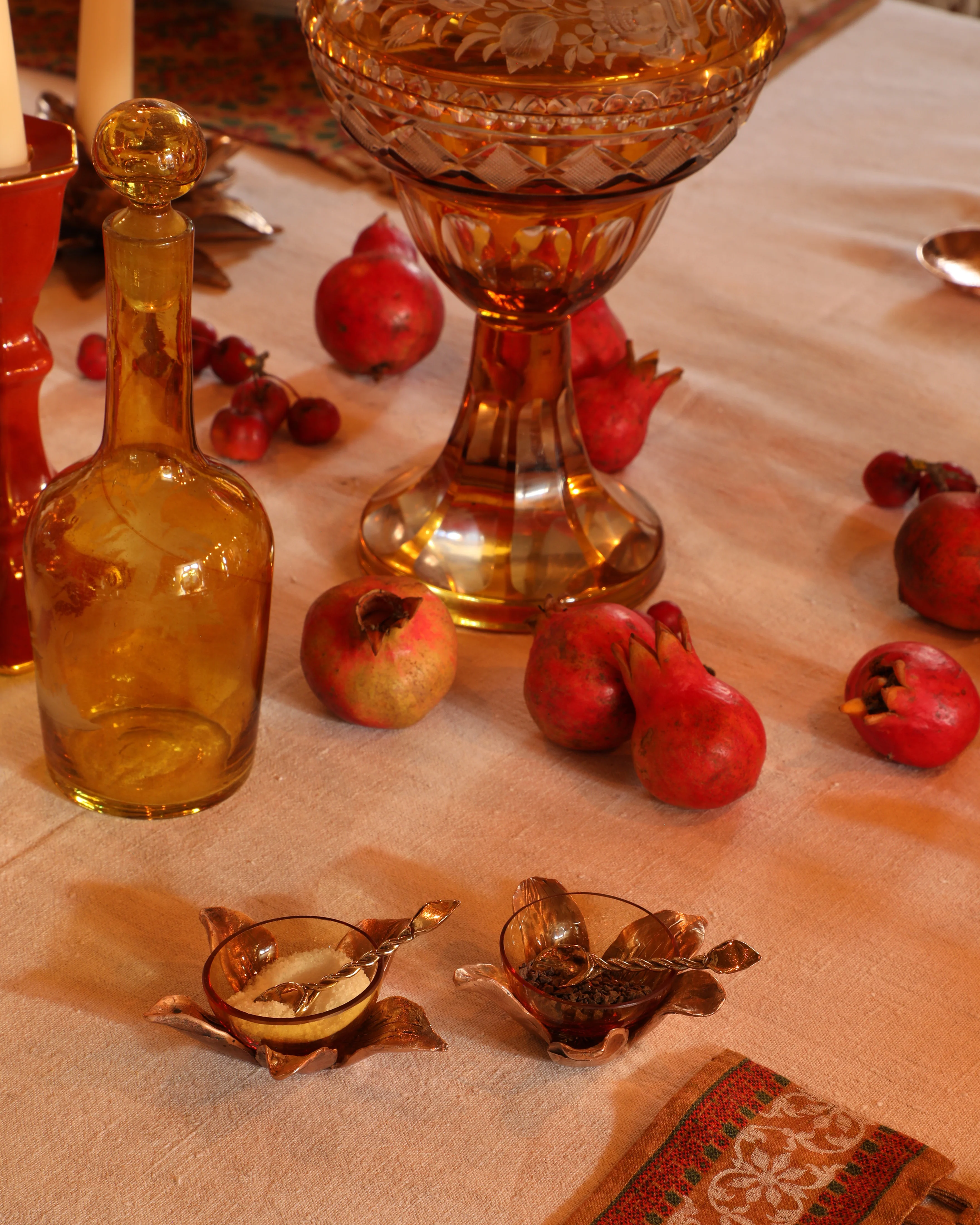 Dalia Bronze Salt and Pepper Set by Osanna Visconti (Set of 2) - Image 3