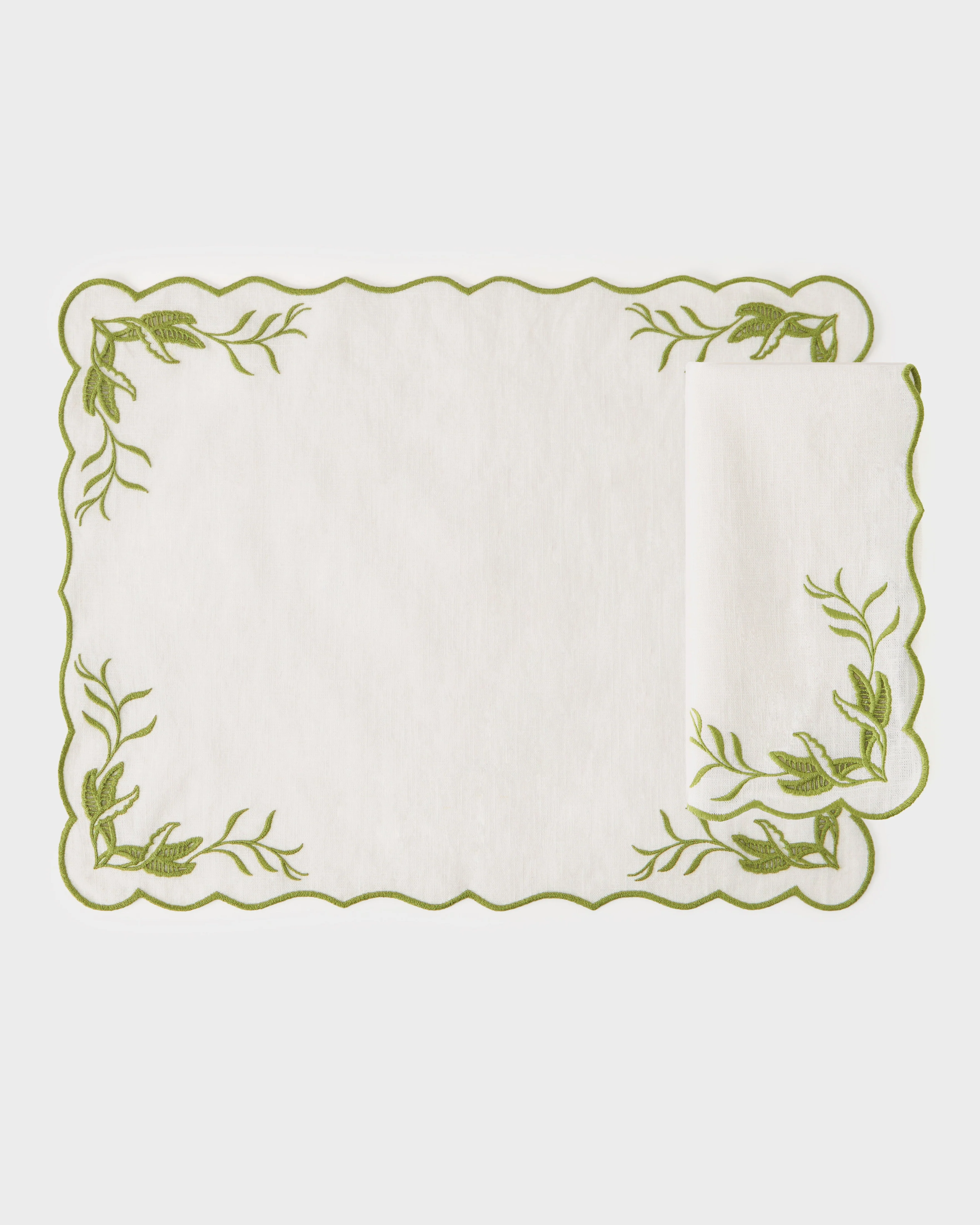 Destree x Cabana Embroidered Placemat and Napkin