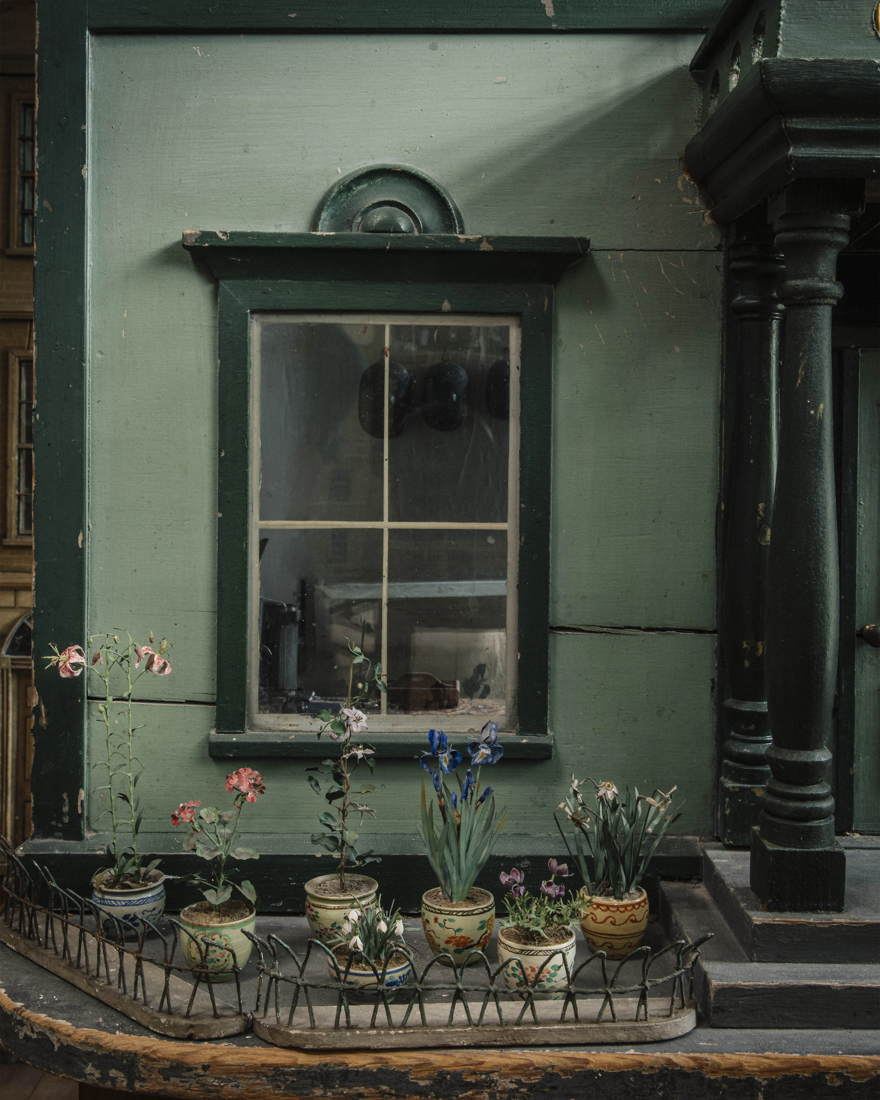 Family and Friends’ Dolls’ Houses of the 17th, 18th and 19th Centuries - Image 5