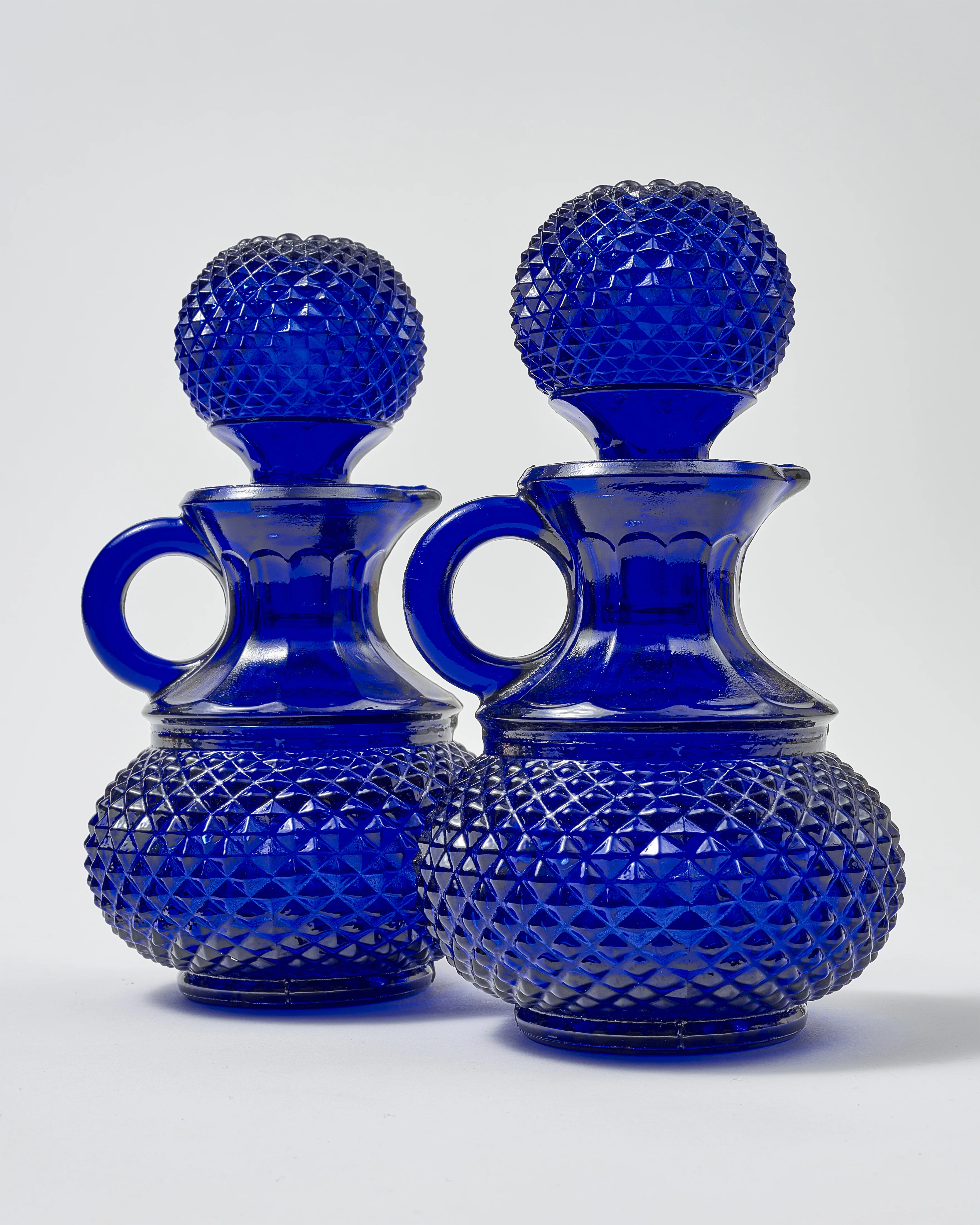 Galeano Oil and Vinegar Set, Blue - Image 7