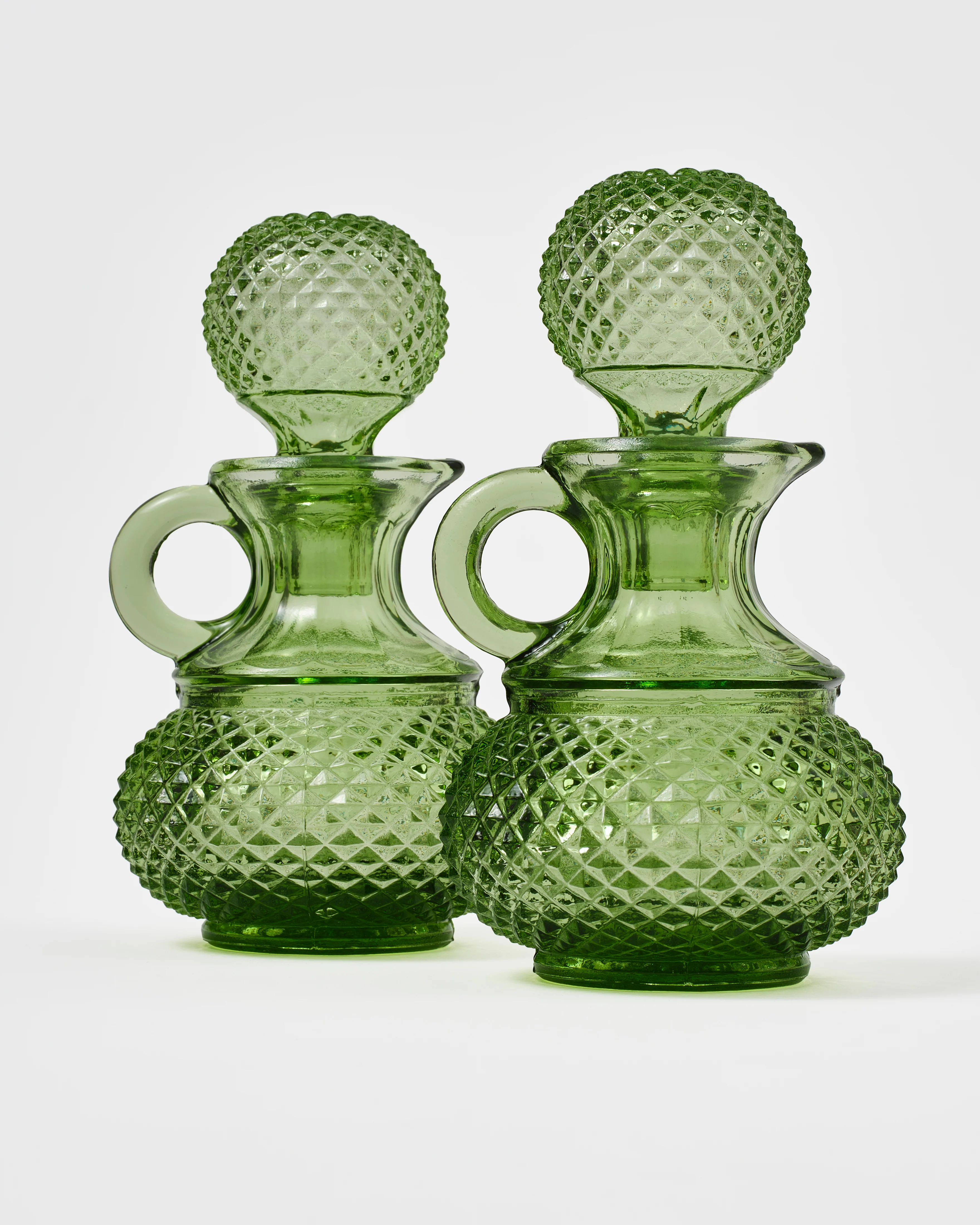 Galeano Oil and Vinegar Set, Olive - Image 4