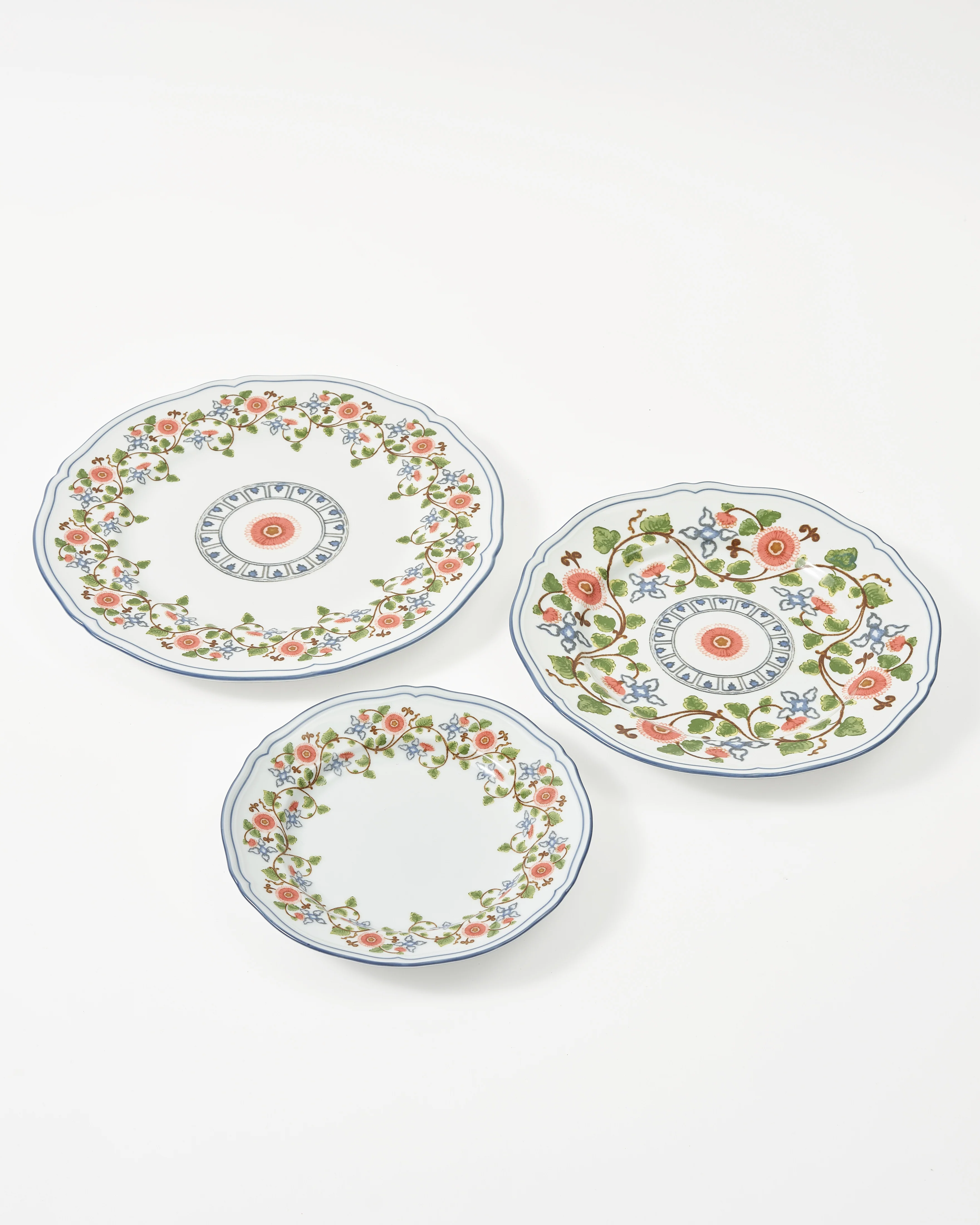 "Martina" Charger Plate by Ginori 1735 - Image 4
