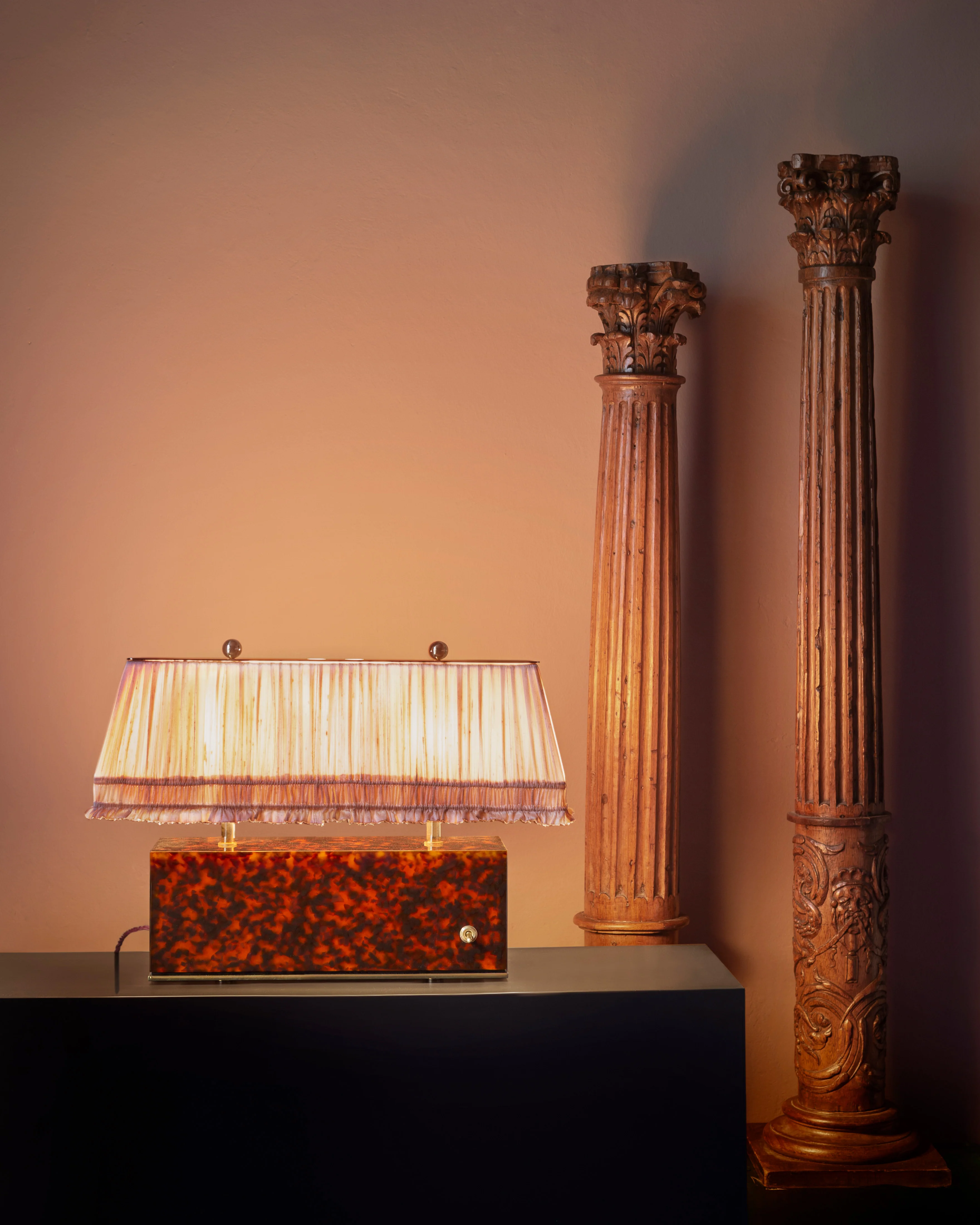 Giuseppe Porcelli Table Lamp in Tortoiseshell and Blush Silk Shade, GP03A - Image 3