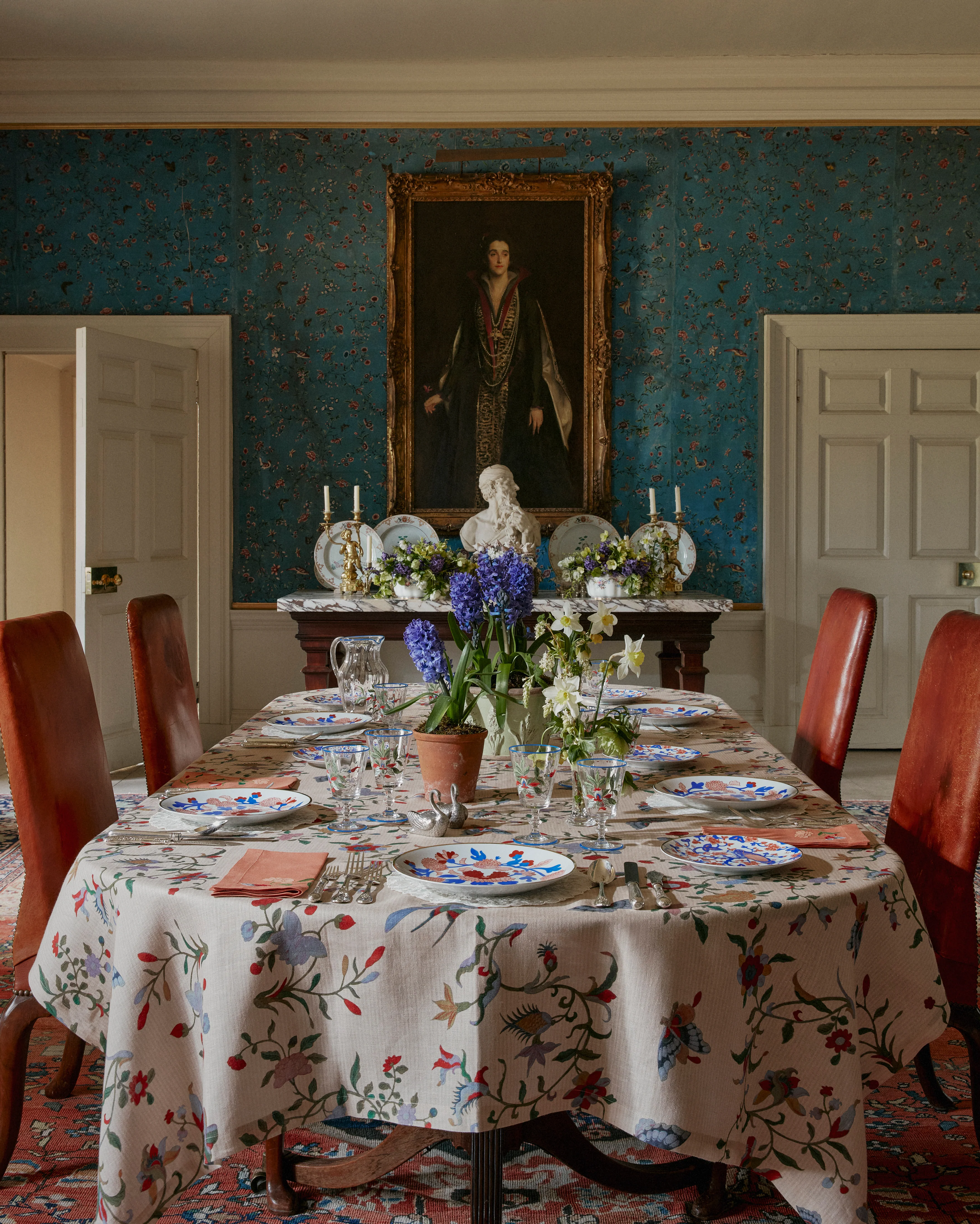 Houghton Hall Magnolia Linen Tablecloth - Image 3
