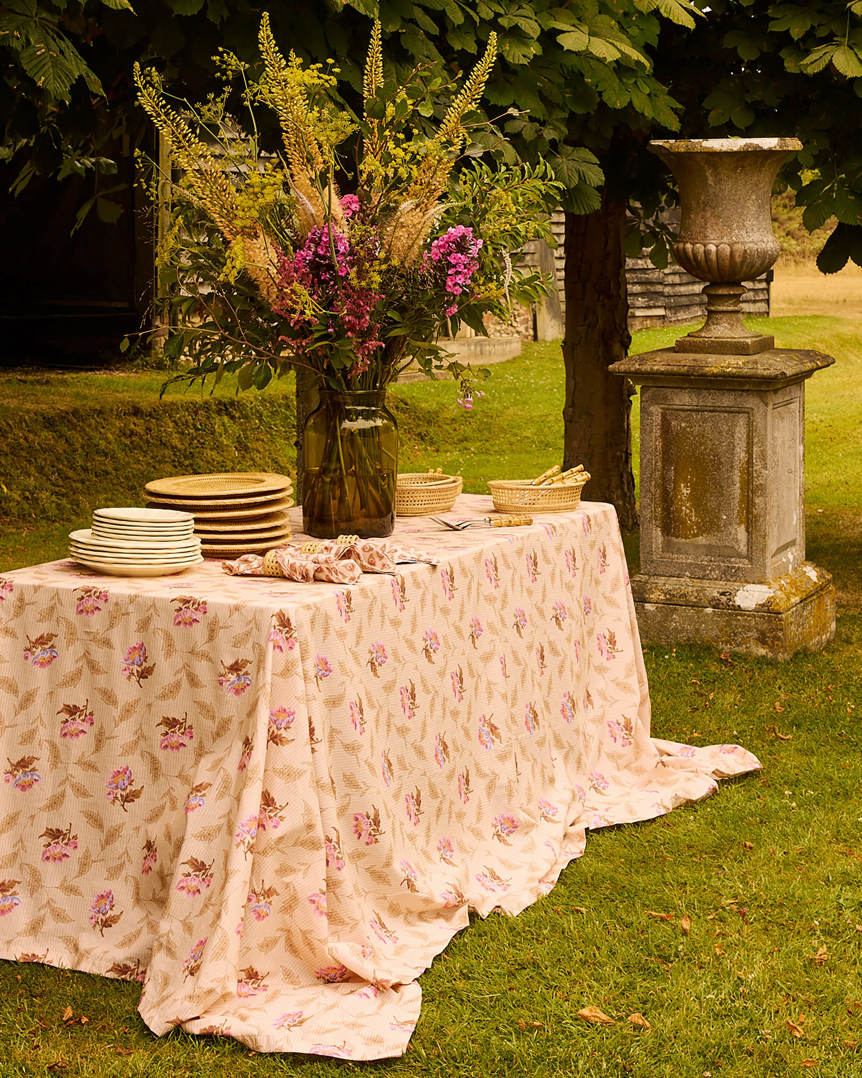 Lavinia Pastel Tablecloth - Image 2