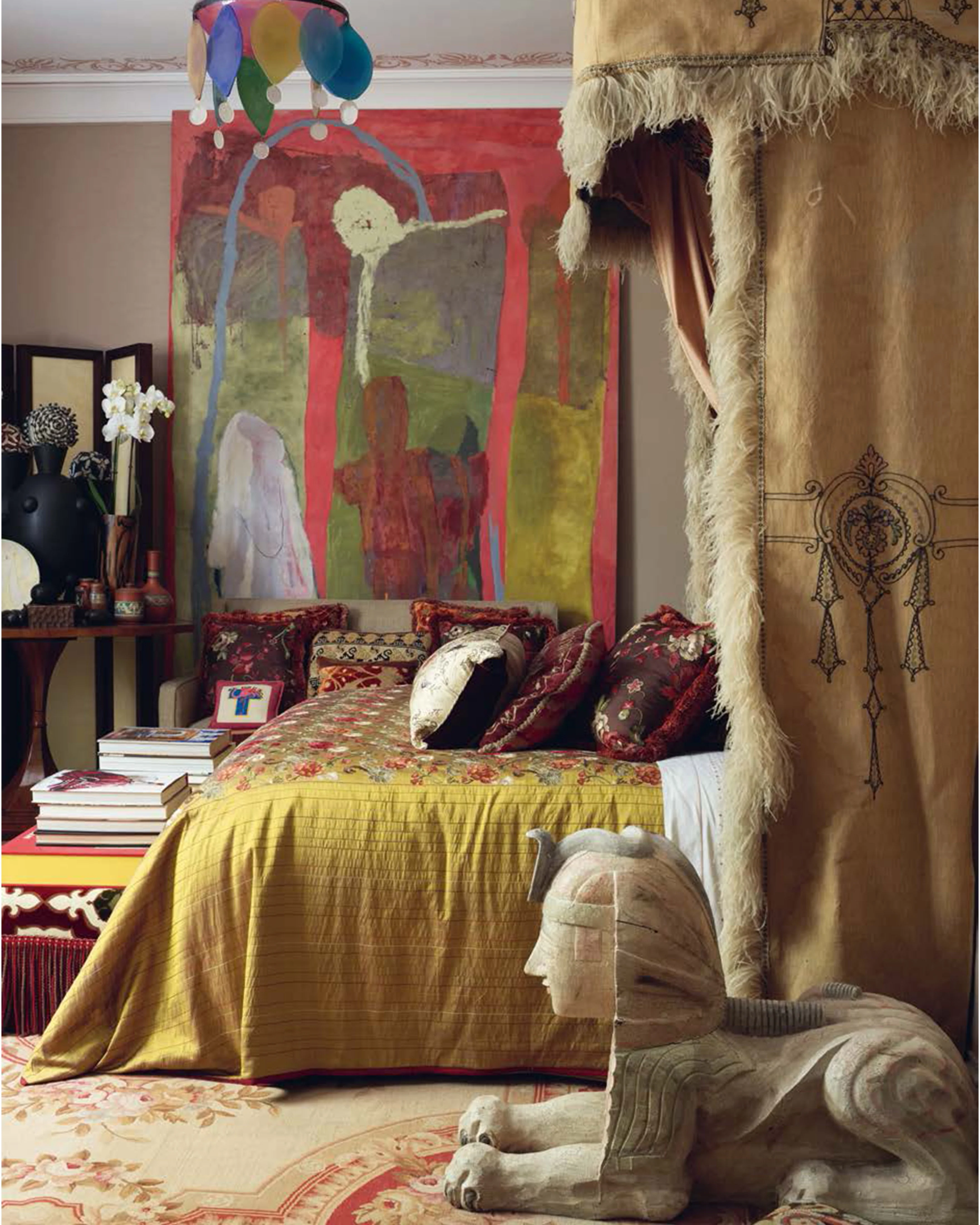 London Living by Karen Howes and Simon Upton - Image 4