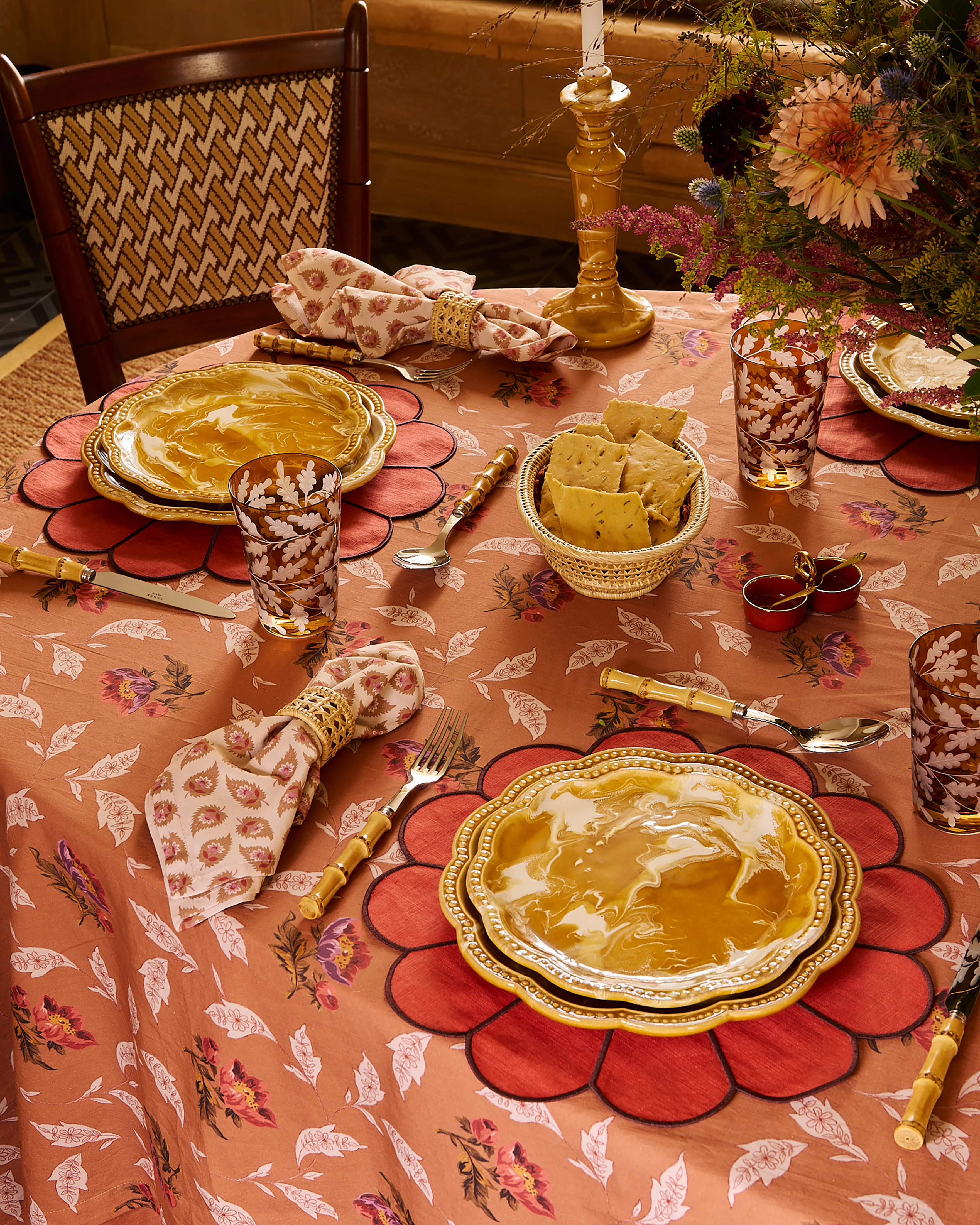 Marbled Scalloped Dessert Plate, Terracotta - Image 4