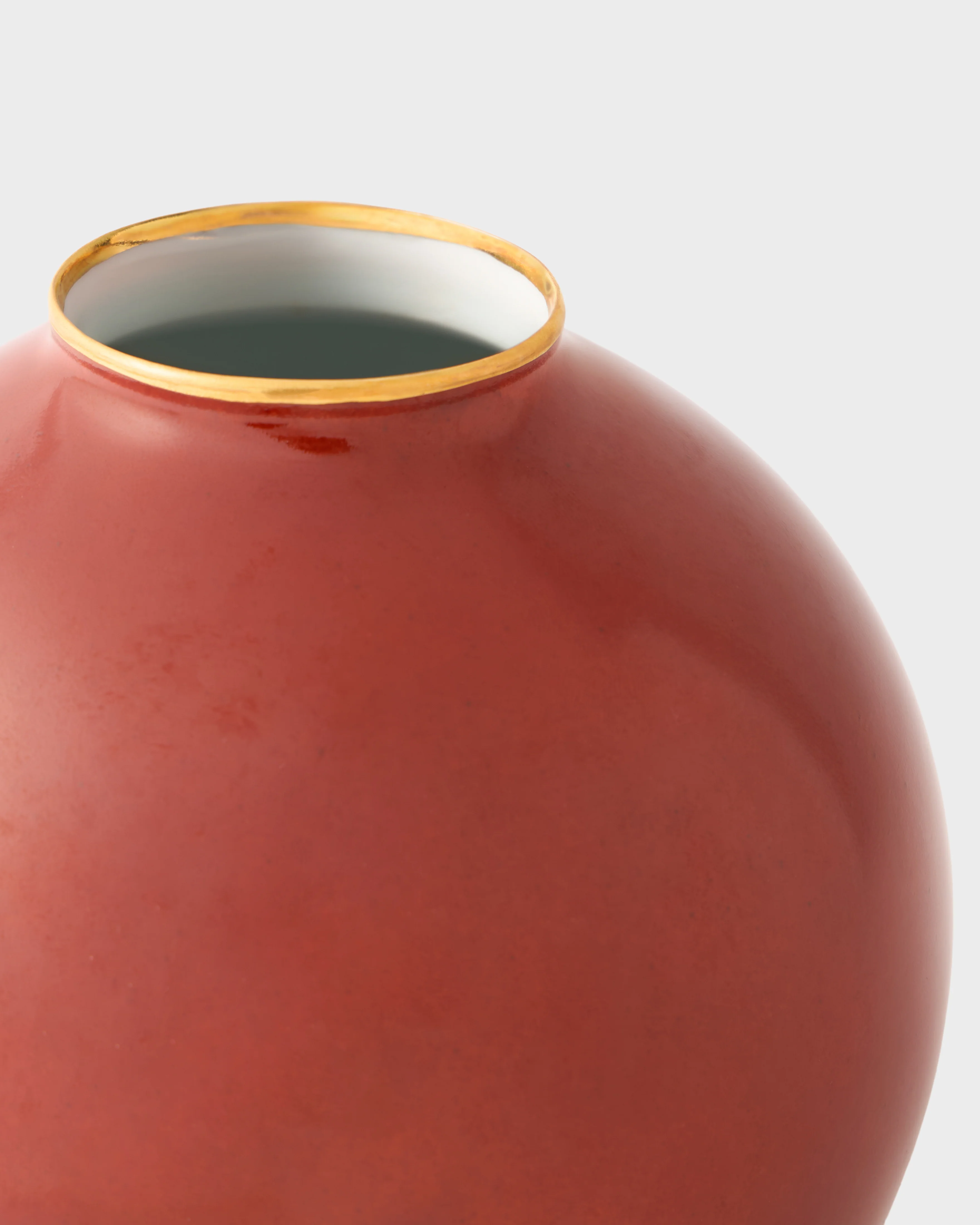 Matilde Porcelain Round Vase Red - Image 2