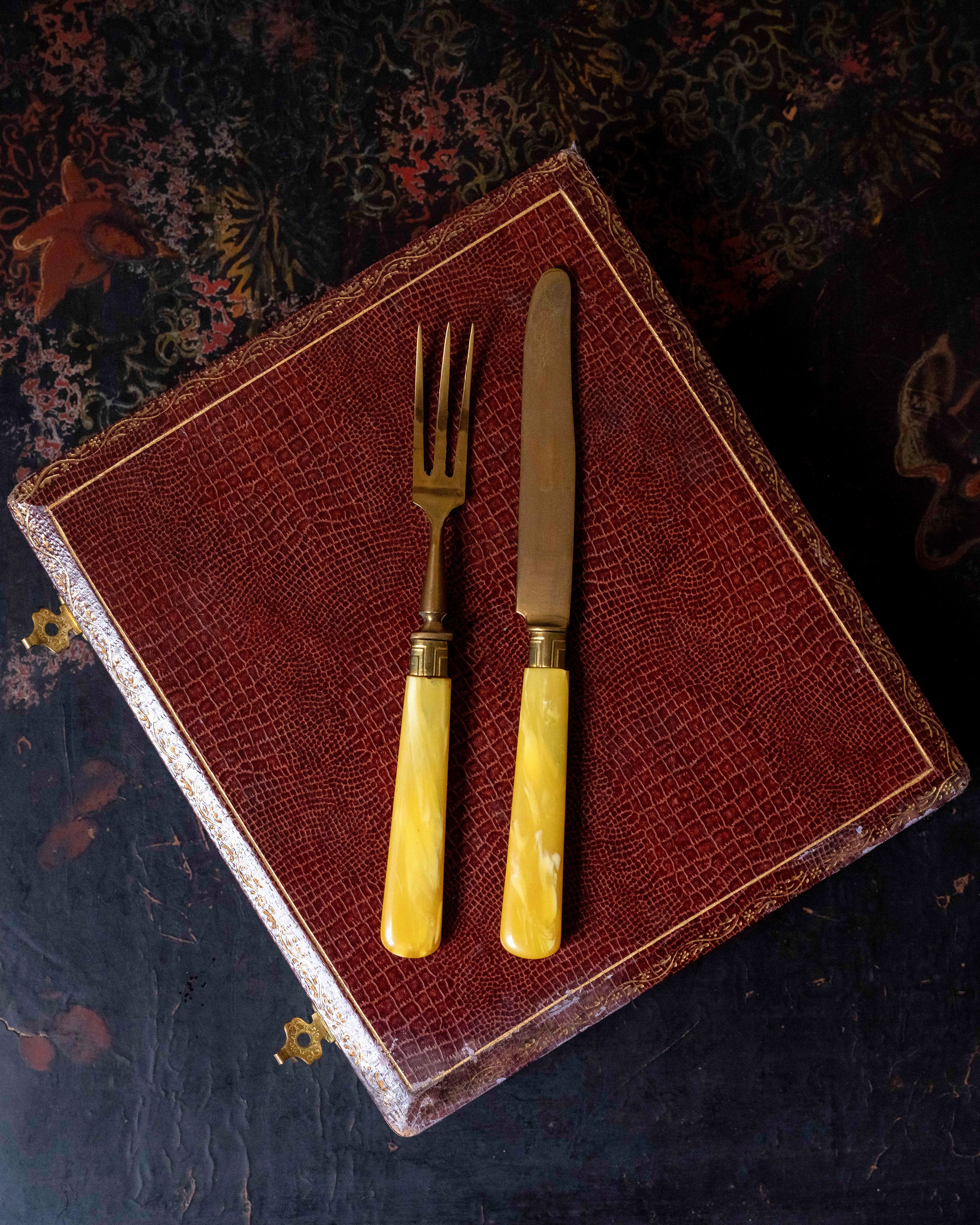 Mother-of-Pearl Dessert Cutlery Set (set of 6) - Image 2