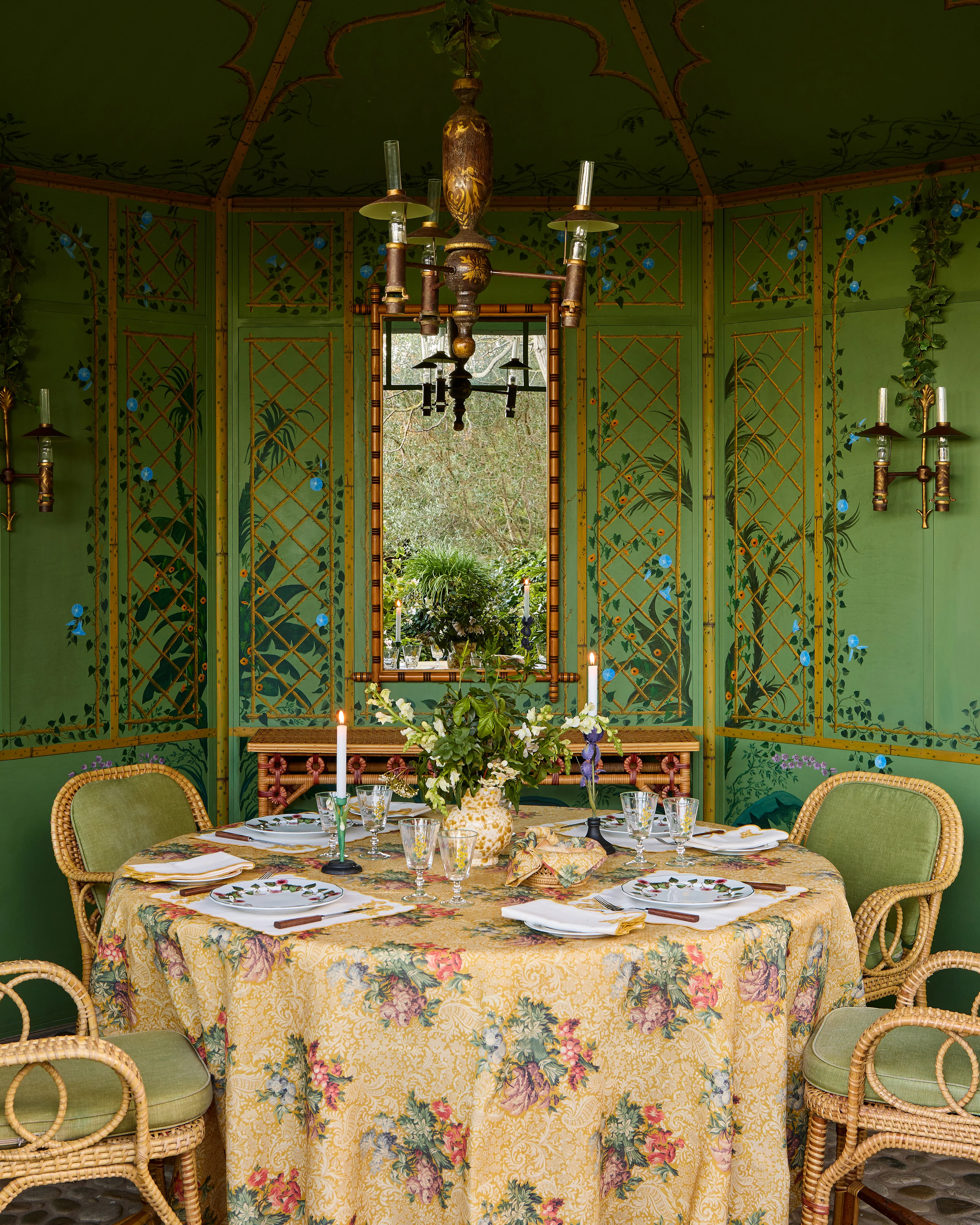 Peonia Linen Tablecloth, Square - Image 2