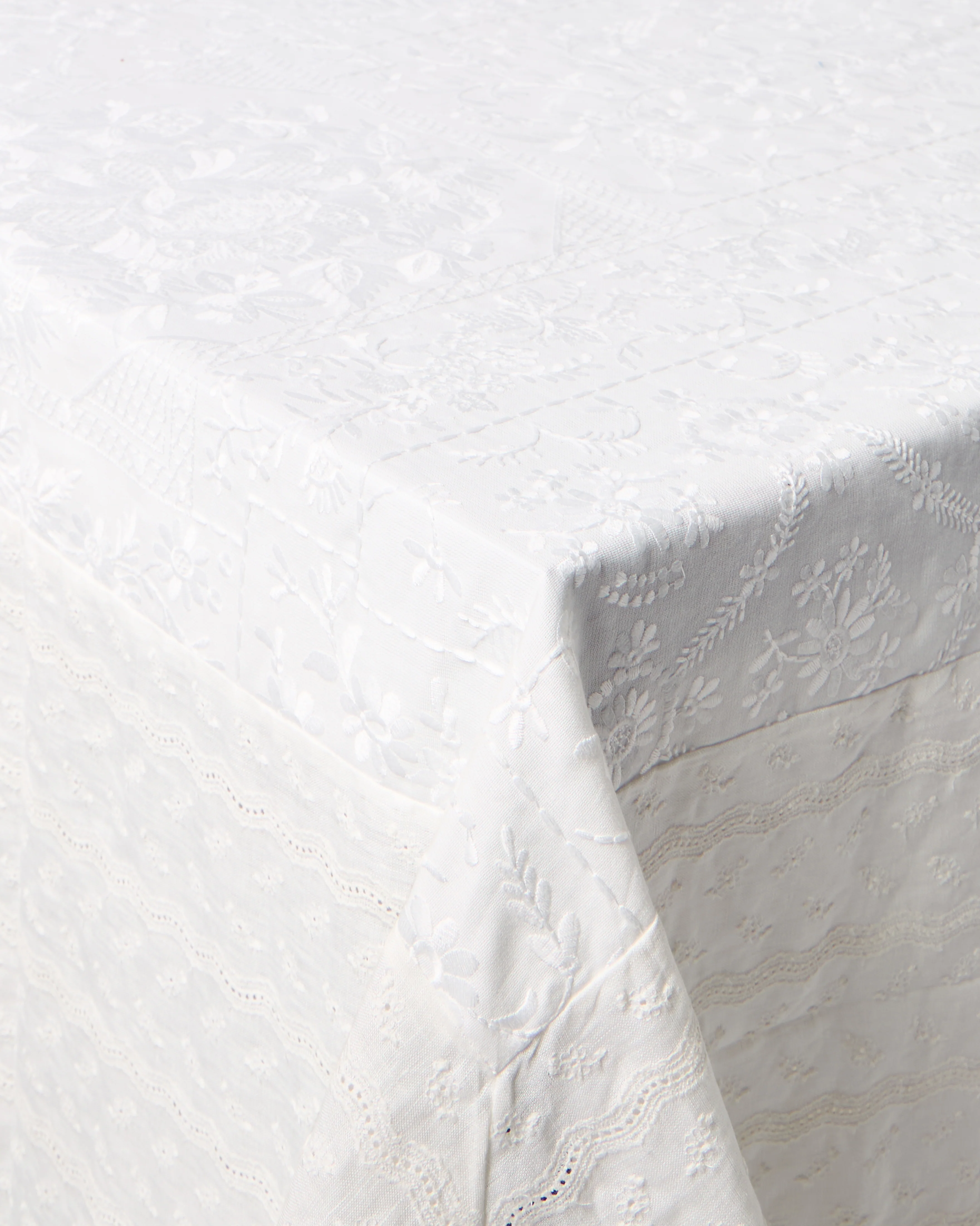 Ralph Lauren Home x Cabana, Williston Embroidered Tablecloth, Square - Image 3
