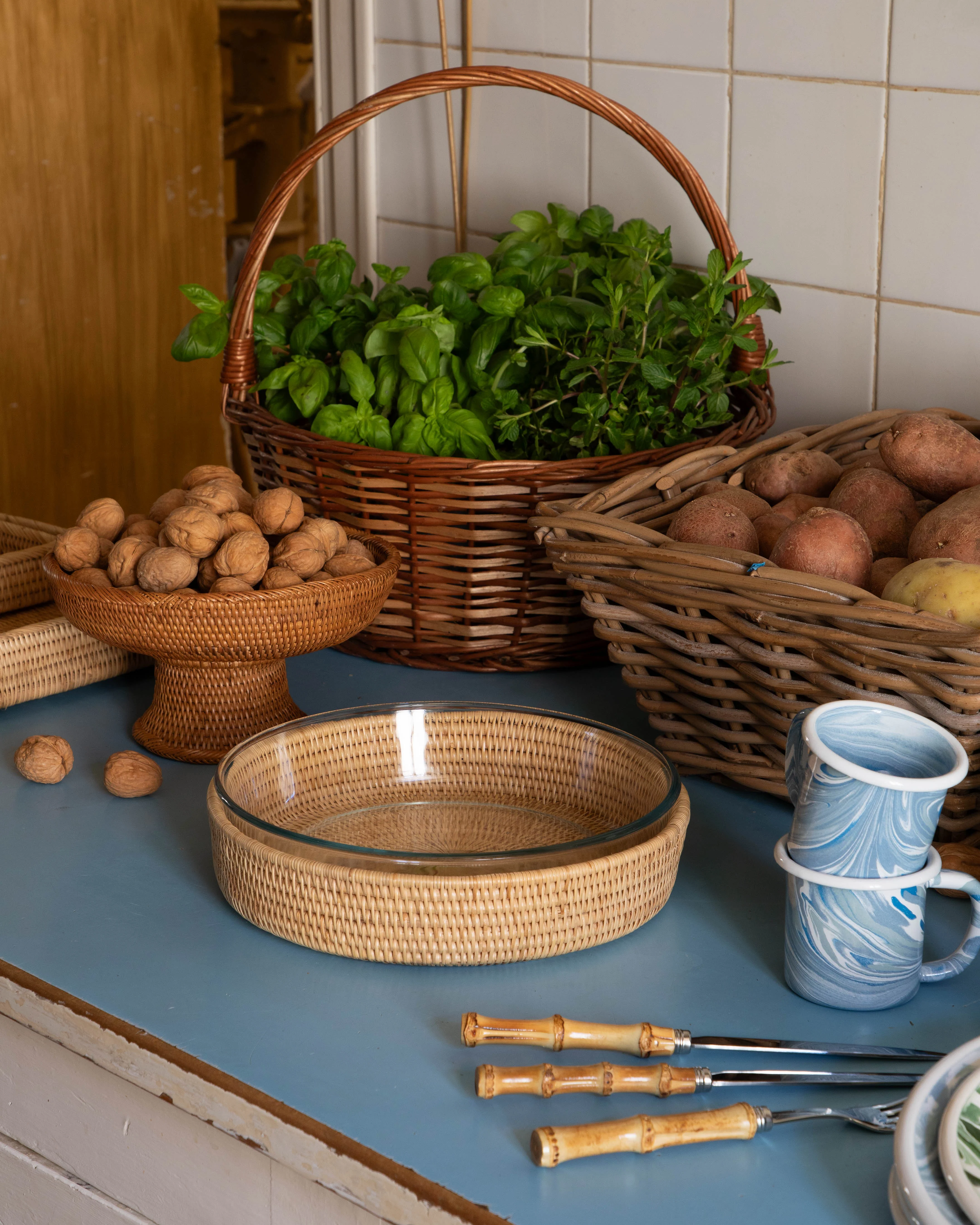 Rattan Sabbia and Glass Baking Dish, Round - Image 4
