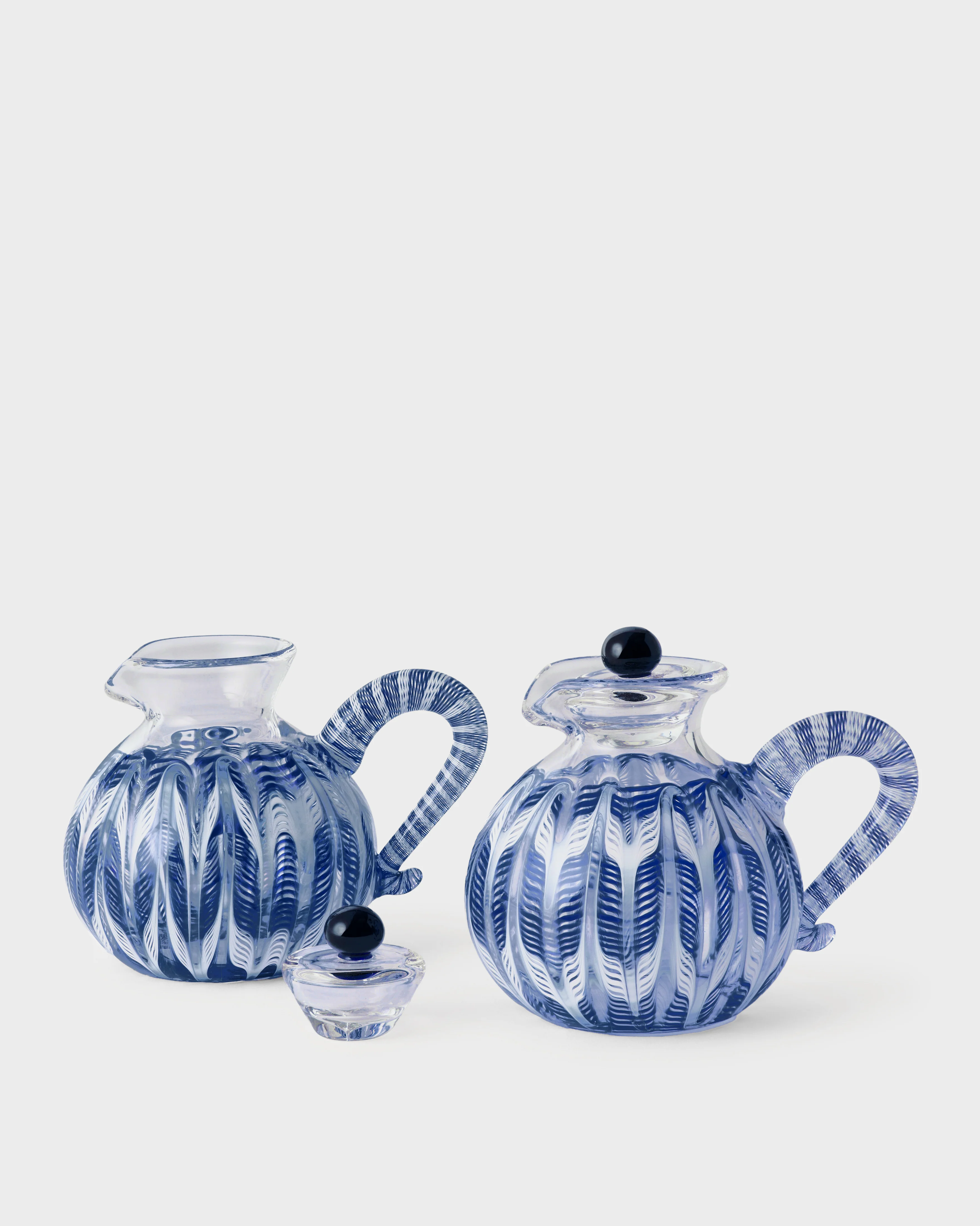 D'Ascoli Shaya Oil and Vinegar Set, Sapphire - Image 5