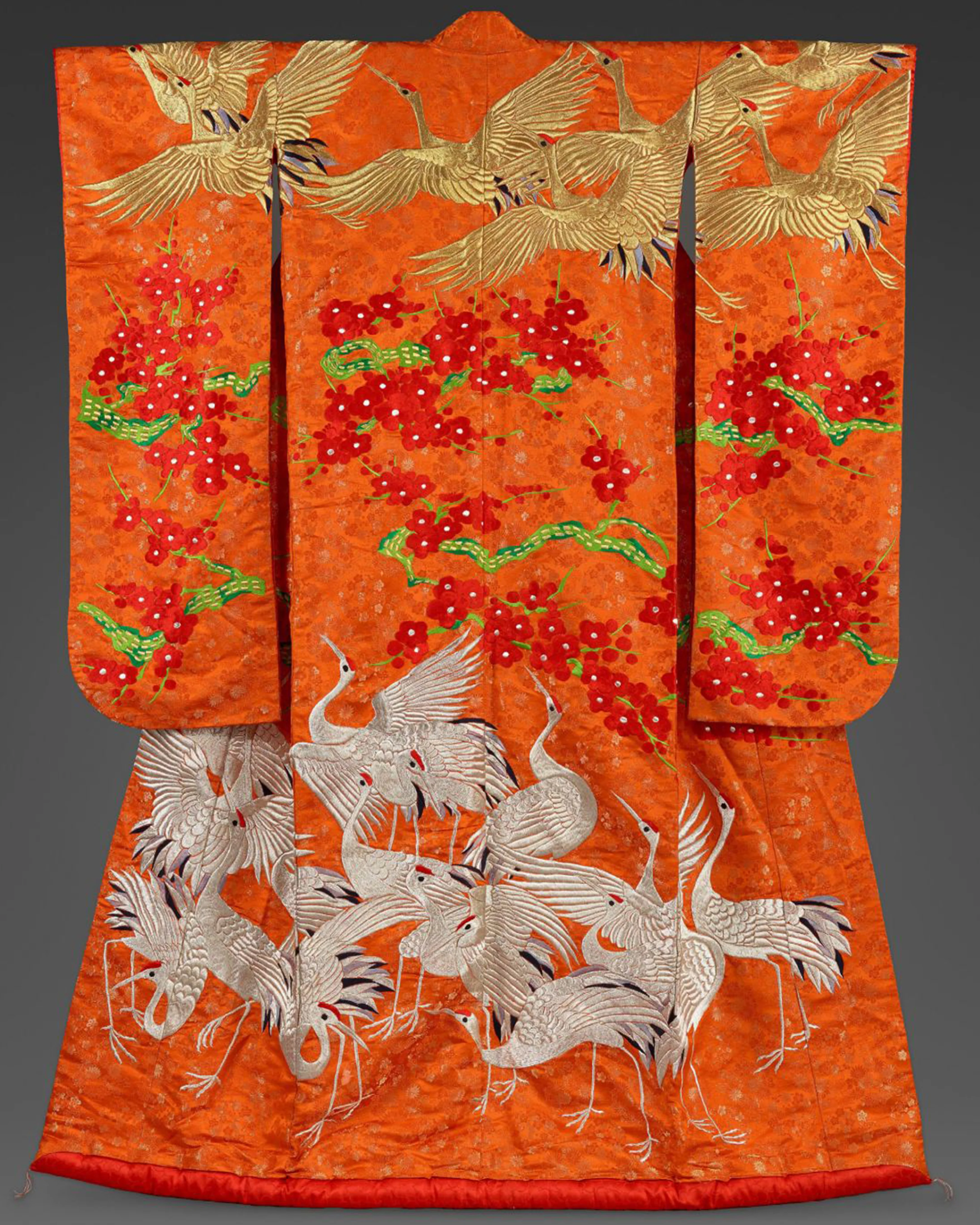 The Atlas of World Embroidery: A Global Exploration of Heritage and Styles - Image 4