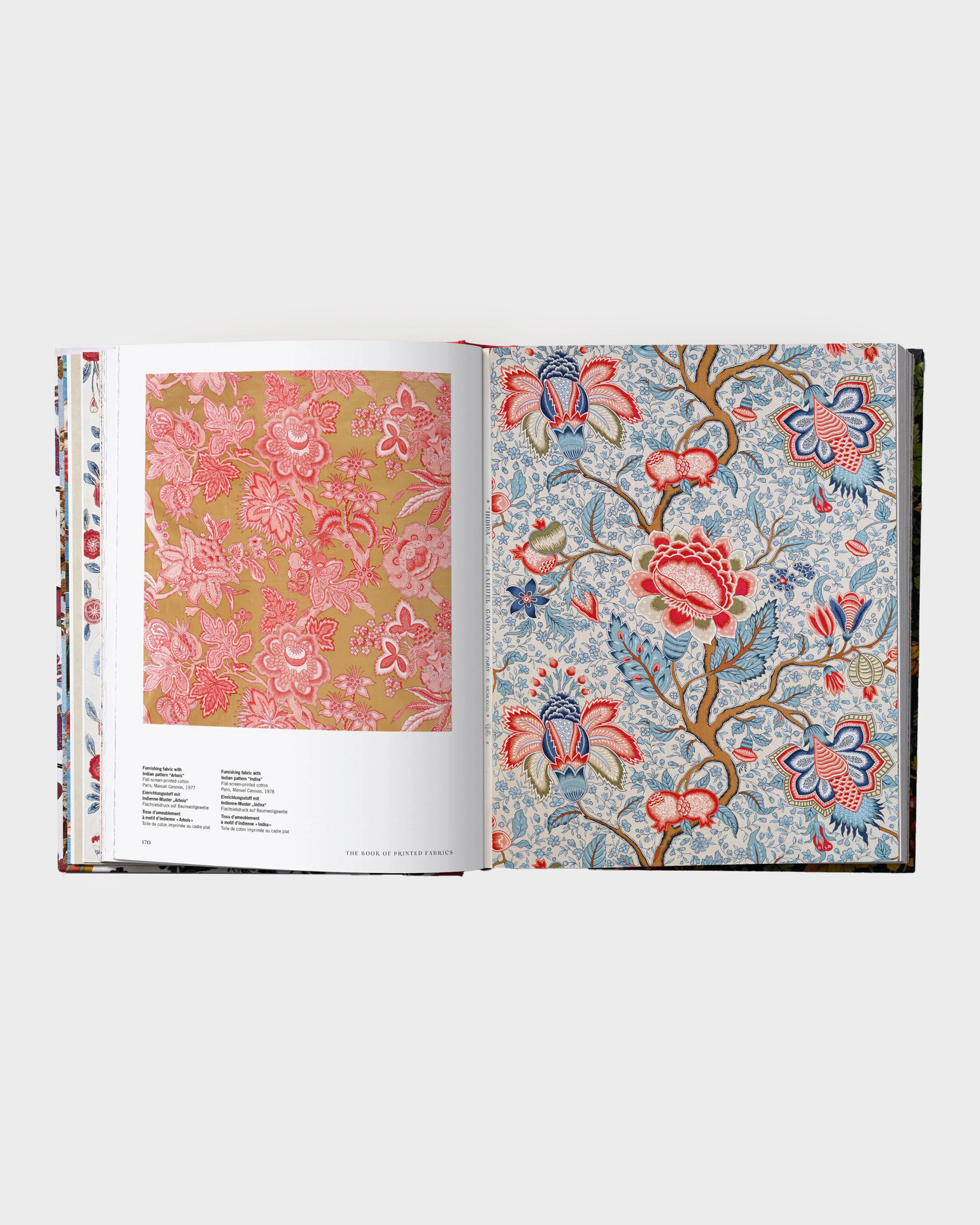 The Book of Printed Fabrics: From the 16th Century Until Today - Image 4