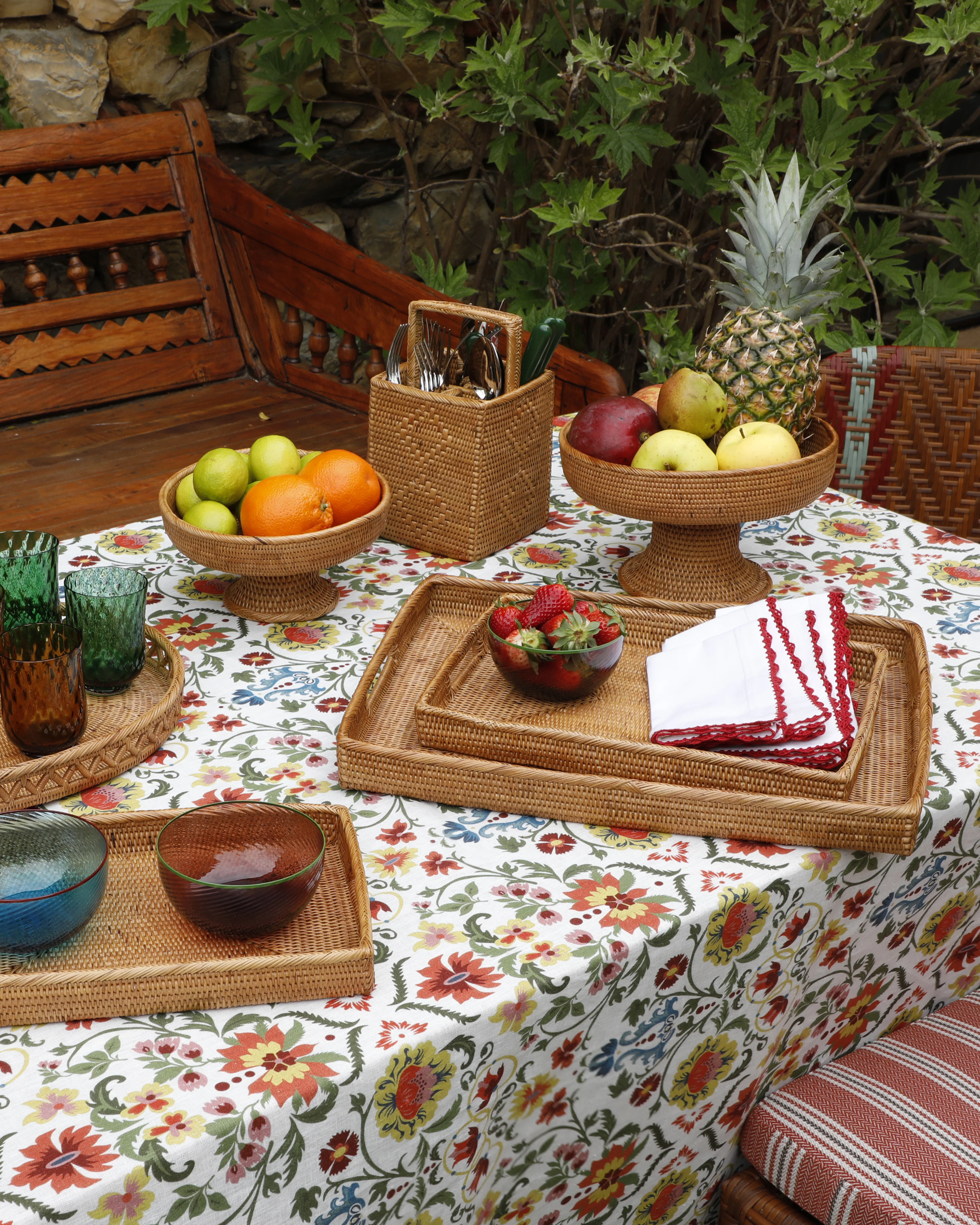 Vimini Woven Fruit Stand, Medium - Image 3