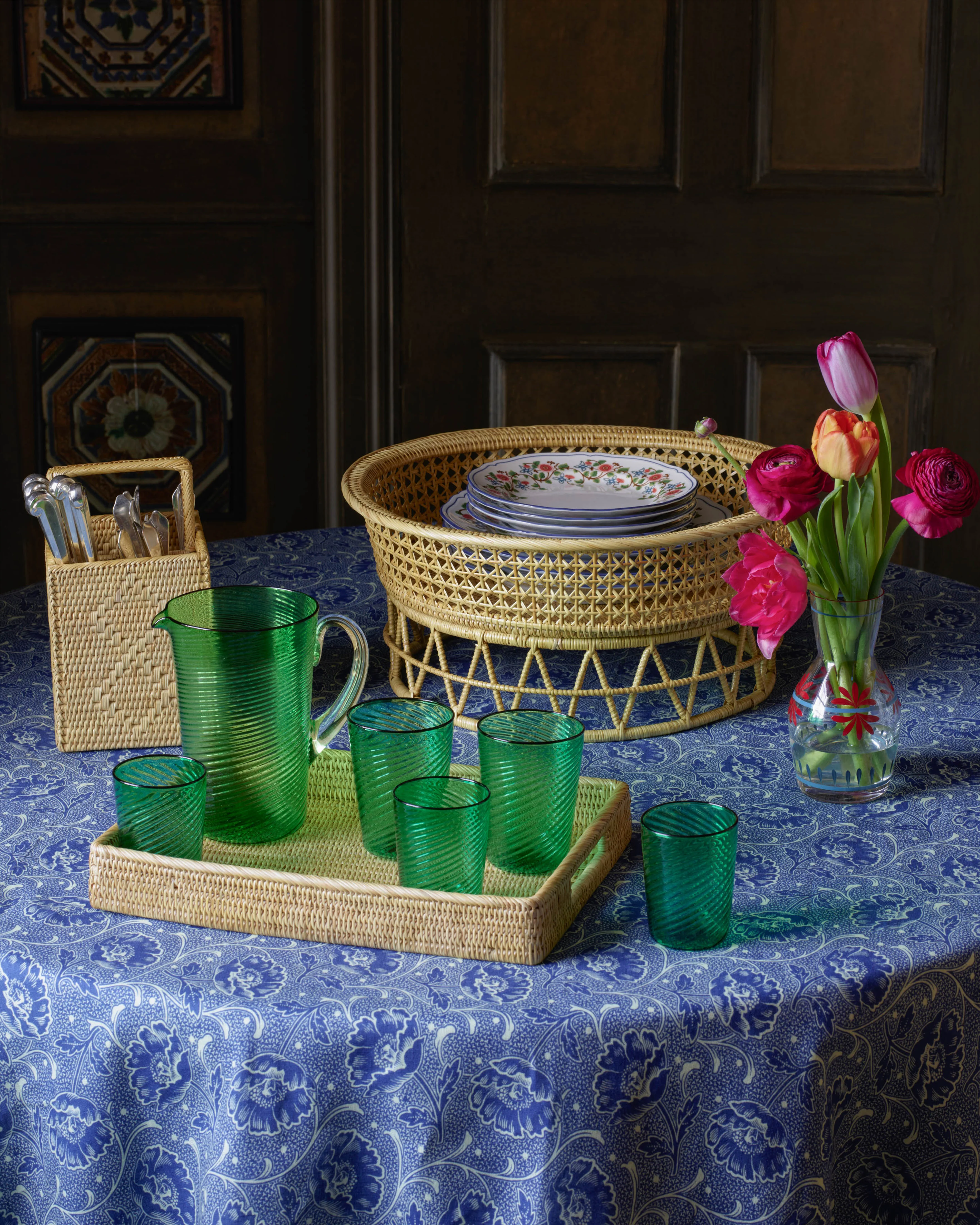 Rattan Sabbia Breakfast Tray, Medium - Image 2